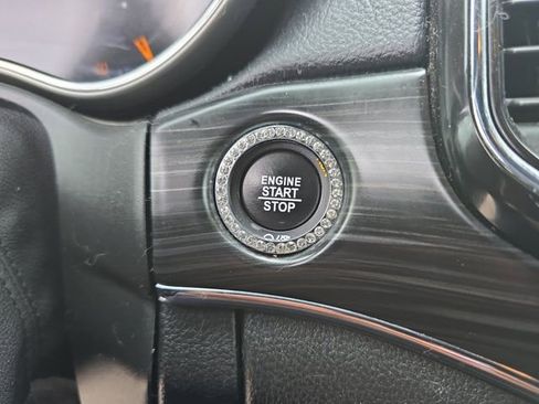 Used 2022 Jeep Grand Cherokee Limited w/ Tech Group image 30