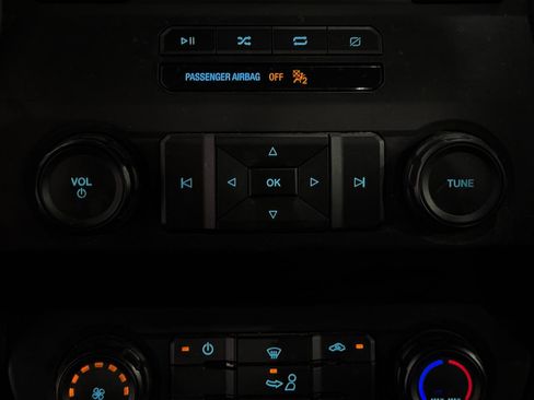 Used 2019 Ford F150 XL w/ Equipment Group 101A Mid RWD image 6