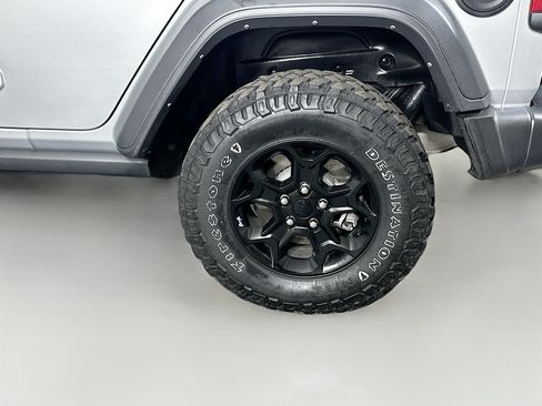 Used 2023 Jeep Wrangler Unlimited w/ 8.4" Radio Group AWD/4WD image 11