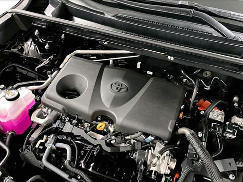 Certified 2026 Toyota RAV4 XLE Premium AWD/4WD image 32