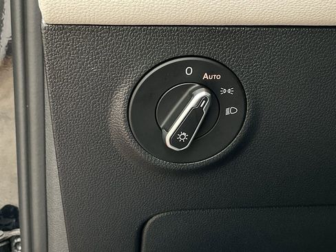 Used 2025 Volkswagen Taos S image 25