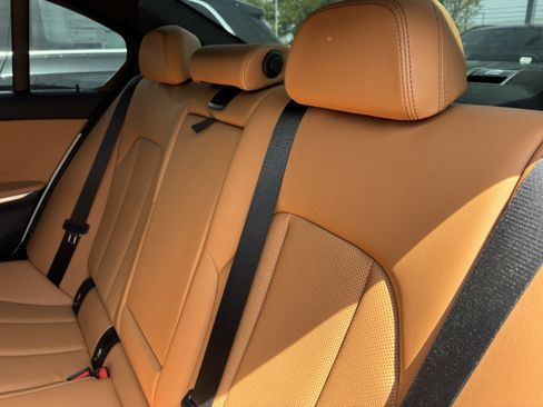 Certified 2023 BMW 330i Sedan w/ Premium Package image 32