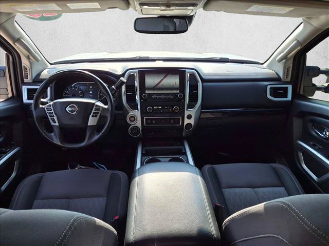 Used 2020 Nissan Titan SV w/ SV Convenience Package AWD/4WD image 17