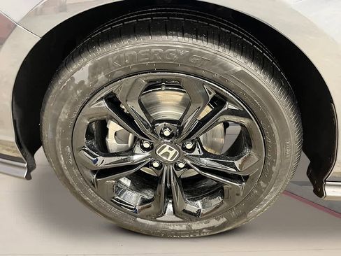 New 2025 Honda Accord SE image 10