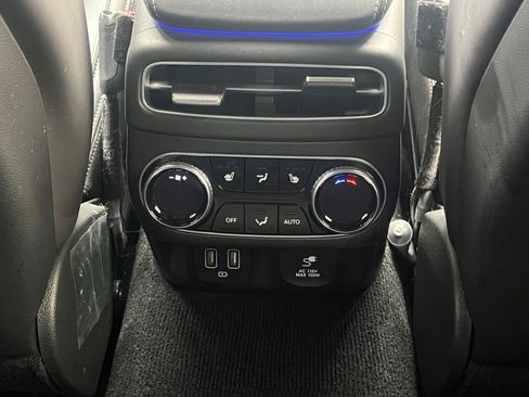 Used 2023 Genesis GV70 3.5T Sport w/ Sport Prestige Package image 19