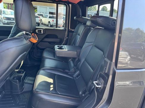 Used 2021 Jeep Gladiator Mojave AWD/4WD image 30