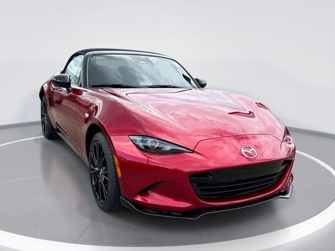 New 2026 MAZDA MX-5 Miata Club w/ Interior Package RWD image 1