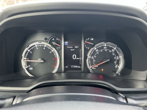 Used 2023 Toyota 4Runner TRD Off-Road Premium image 17