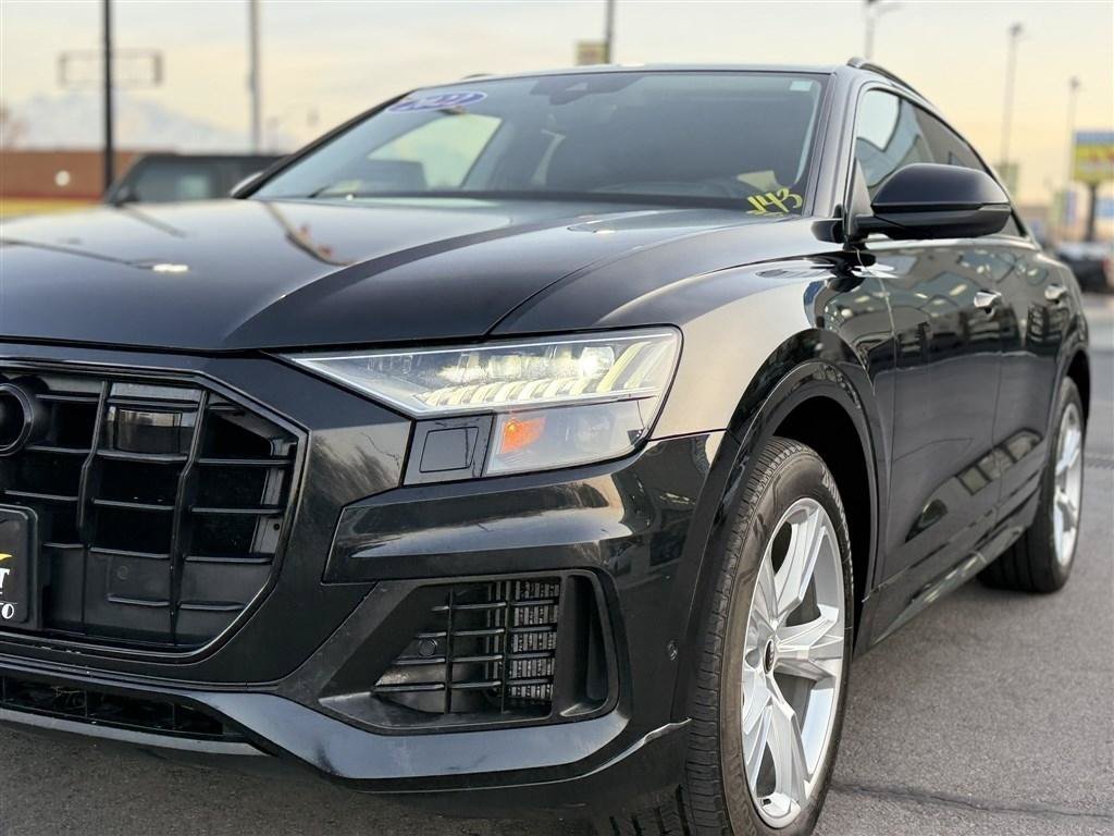Used 2022 Audi Q8 Prestige w/ Prestige Package AWD/4WD image 11