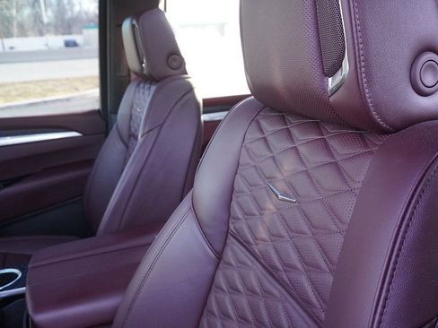 Used 2025 Cadillac Escalade Premium Luxury w/ LPO, Floor Liner Package image 41