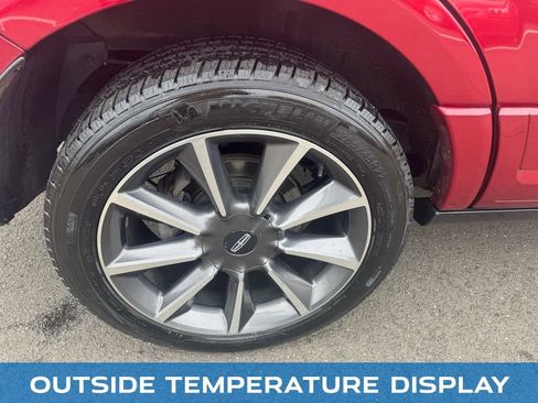Used 2017 Lincoln Navigator Reserve AWD/4WD image 18
