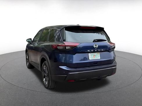 Used 2025 Nissan Rogue SV FWD image 11