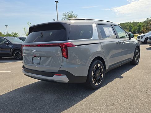 New 2026 Kia Carnival EX FWD image 8