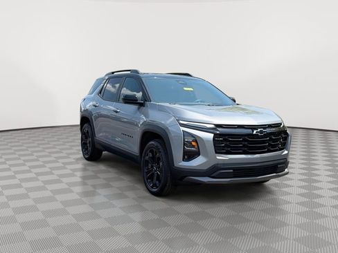 Certified 2026 Chevrolet Equinox LT w/ Convenience Package II FWD image 2