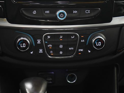 Used 2021 Chevrolet Traverse RS w/ LPO, Floor Liner Package image 20