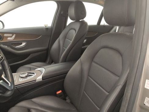 Used 2019 Mercedes-Benz C 300 Sedan image 17