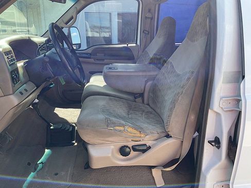 Used 2000 Ford F350 XL image 11