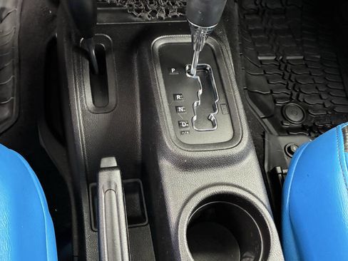 Used 2015 Jeep Wrangler Unlimited Sport w/ Quick Order Package 24S image 19