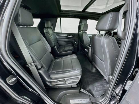 Used 2022 GMC Yukon Denali w/ Denali Premium Package RWD image 31