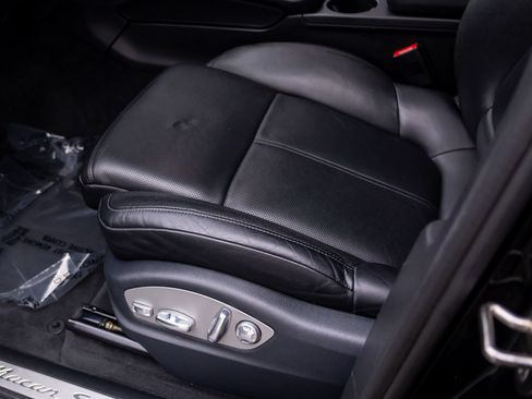 Used 2016 Porsche Macan S AWD/4WD image 15