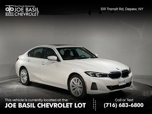 Used 2023 BMW 330i xDrive 330i xDrive w/ Convenience Package image 1