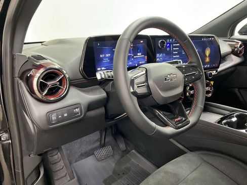 Used 2024 Chevrolet Blazer EV RS image 2