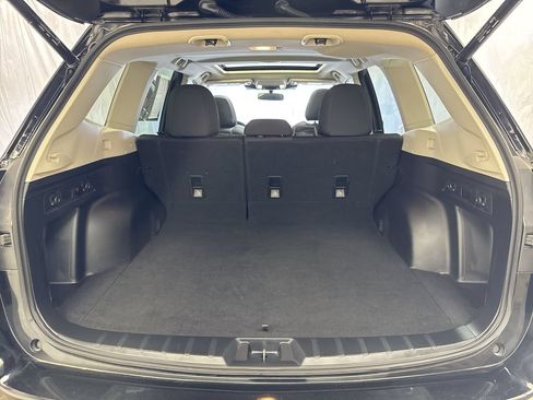 Used 2024 Subaru Forester Premium AWD/4WD image 25