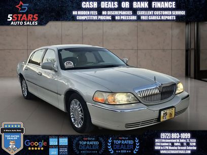 Used 2006 Lincoln Town Car Signature Limited