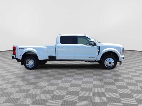 Used 2023 Ford F450 Limited w/ FX4 Off-Road Package AWD/4WD image 9