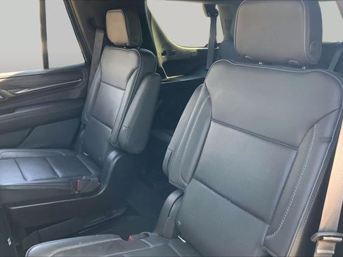 Used 2021 GMC Yukon Denali w/ Denali Premium Package AWD/4WD image 21