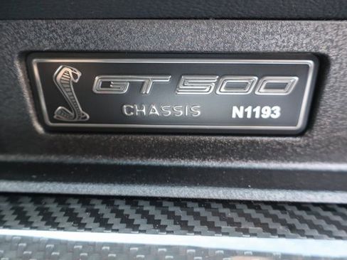 Used 2022 Ford Mustang Shelby GT500 w/ Carbon Fiber Track Pack image 39