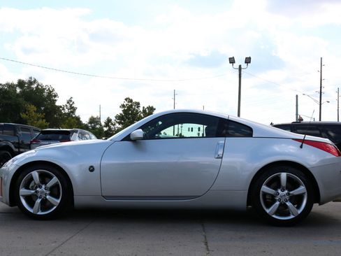 Used 2008 Nissan 350Z Enthusiast image 15