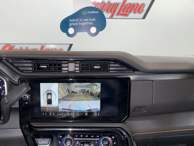 Used 2025 GMC Sierra 2500 AT4 w/ AT4 Premium Plus Package AWD/4WD image 10