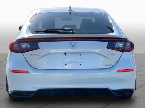 Used 2025 Honda Civic Sport image 5