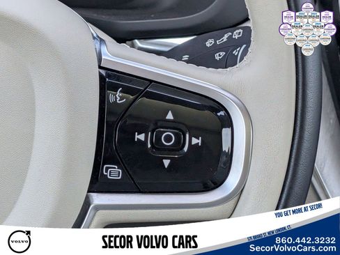 Used 2023 Volvo XC60 B5 Plus w/ Climate Package AWD/4WD image 19