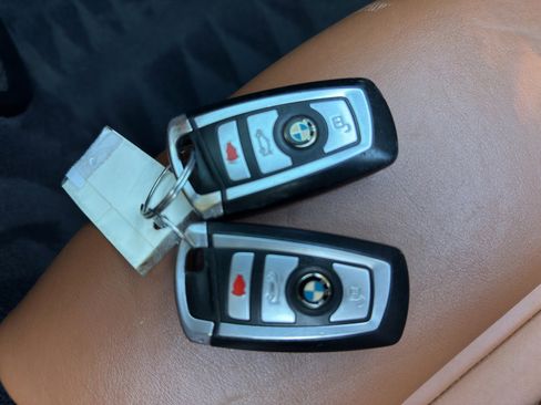 Used 2013 BMW M6 Convertible image 29