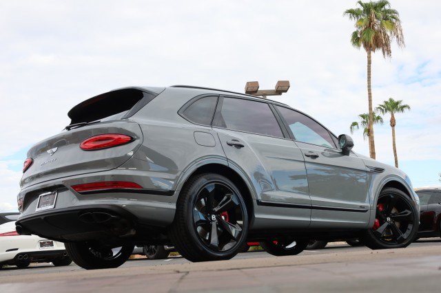 Used 2023 Bentley Bentayga AWD/4WD image 19