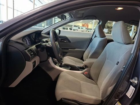Used 2013 Honda Accord LX image 15