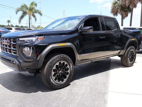 New 2026 GMC Canyon AT4 AWD/4WD image 4