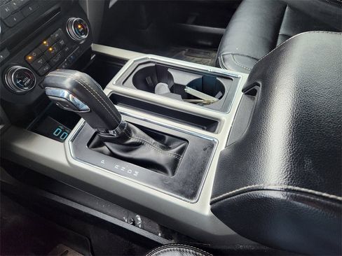 Used 2018 Ford F150 Lariat w/ Equipment Group 502A Luxury image 22