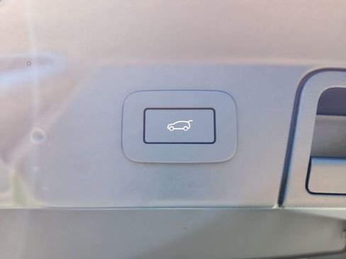 New 2026 Land Rover Range Rover Velar Autobiography AWD/4WD image 14