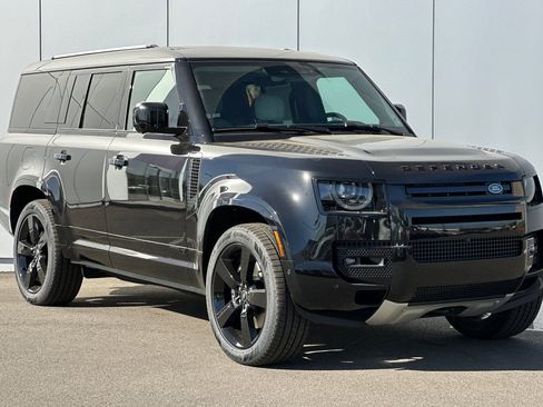 New 2025 Land Rover Defender 130 V8 image 7