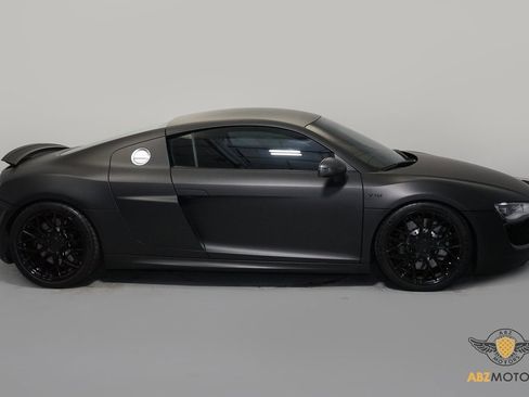 Used 2011 Audi R8 V10 image 4