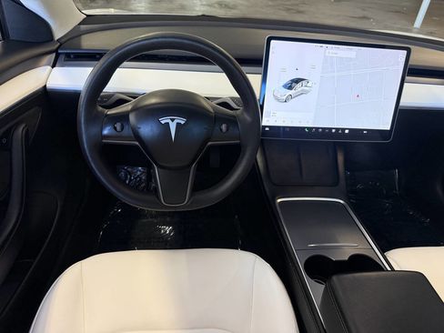 Used 2022 Tesla Model 3 Long Range image 23