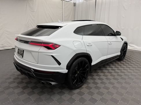 Used 2021 Lamborghini Urus image 5