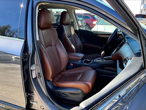 Used 2020 Subaru Outback Touring XT image 8