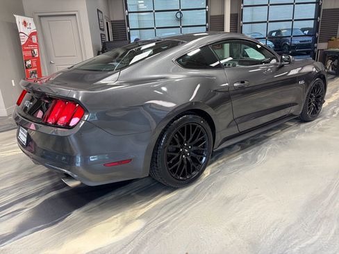 Used 2017 Ford Mustang GT w/ GT Performance Package RWD image 29