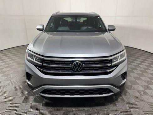 Used 2022 Volkswagen Atlas Cross Sport SE AWD/4WD image 3