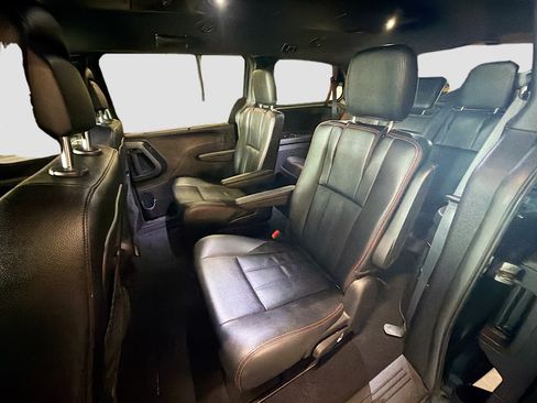 Used 2019 Dodge Grand Caravan GT FWD image 26