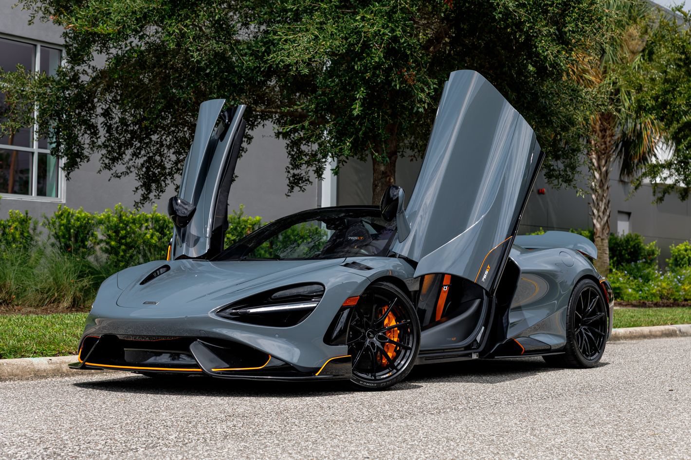 Used 2022 McLaren 765LT RWD image 47